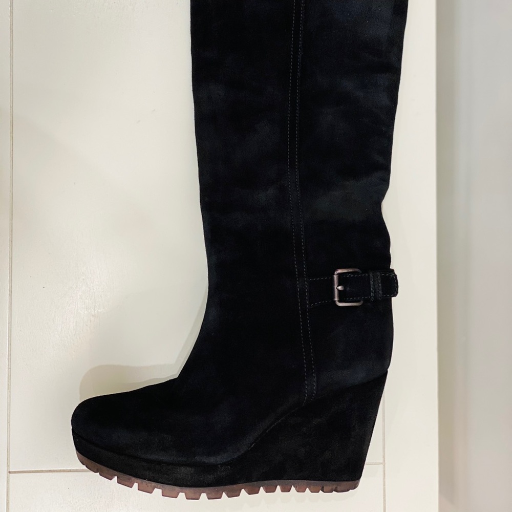 Prada platform boots size 39 in great shape